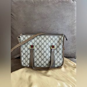 Vintage Gucci leather handbag